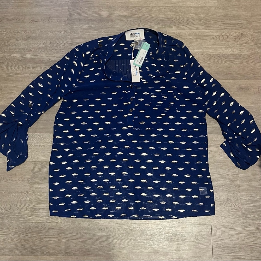 NWT Alice Blue Blue Sheer Button Up w/ Metallic Print L